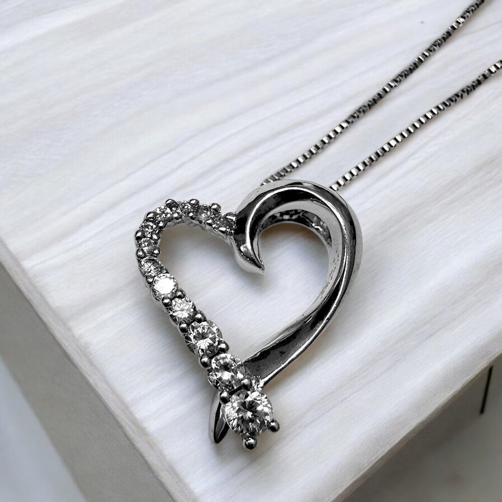 Sterling Silver 925 SAE Heart Pendant & CZ 925 Silver Chain Necklace 18 in
